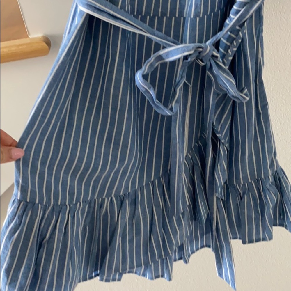 Stripped Ruffle Dress - Picture 3 of 5